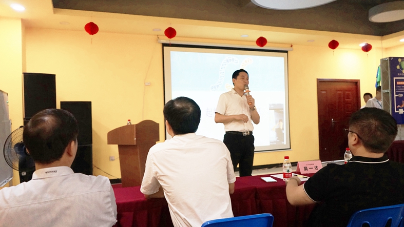 9工程项目经理陈建峰介绍在合作企业.jpg